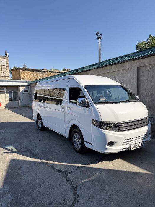 Mikroavtobus 15 kishili sotiladi 15.000$ srochna
