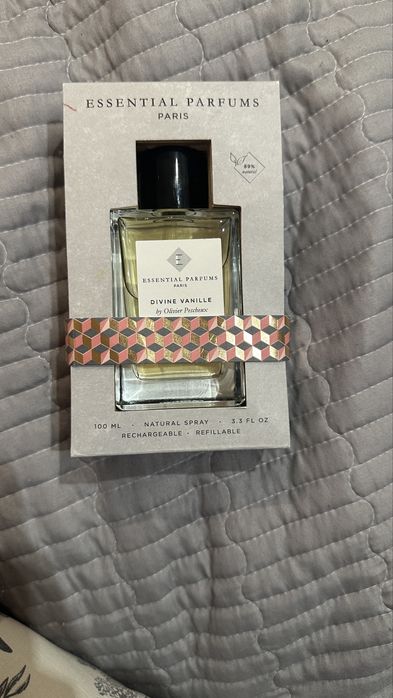 Парфюм Essential Parfums