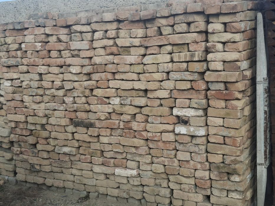 Продам кирпич красный