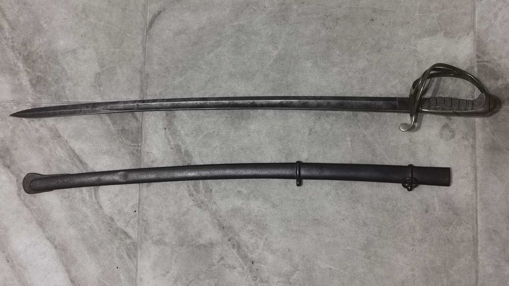 Стара английска офицерска  пехотна сабя