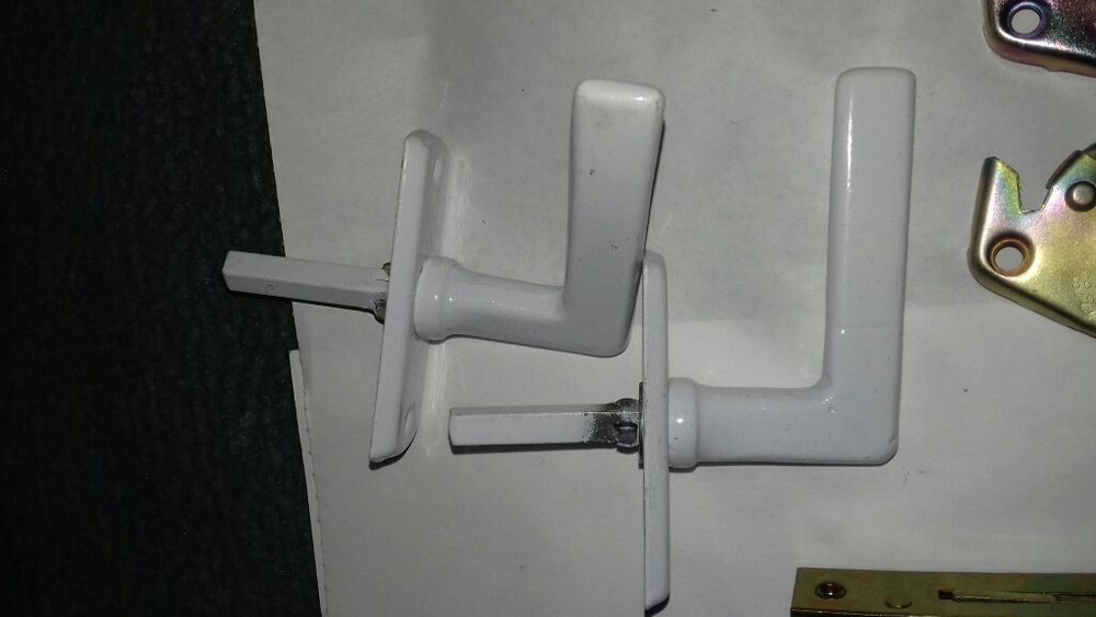 Yala electromagnetica12V si feronerie inchizator geam