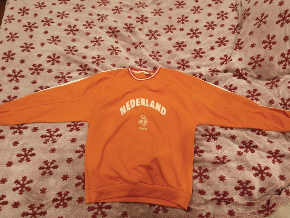 ББлуза с дълъг ръкав на Нидерландия