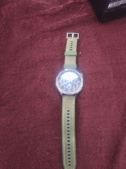 Часовник Huawei watch GT4,в гаранция до месец Април2026г.