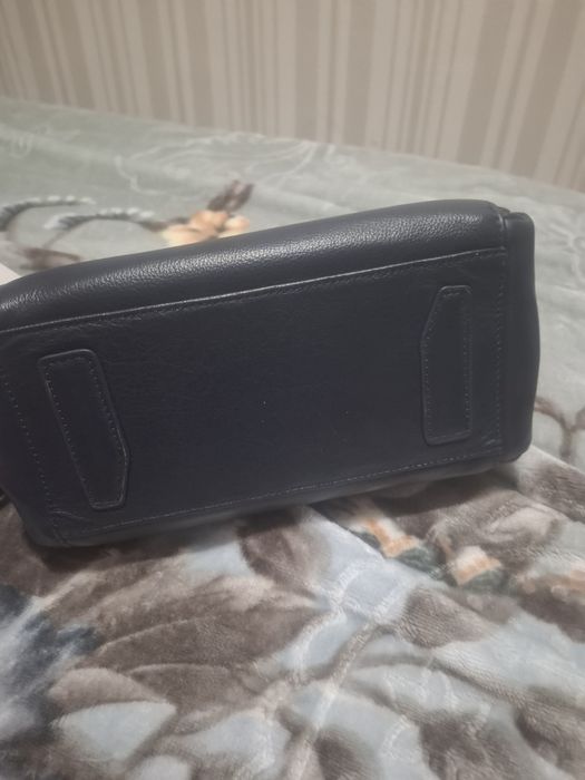 Продам  кожаную  сумку