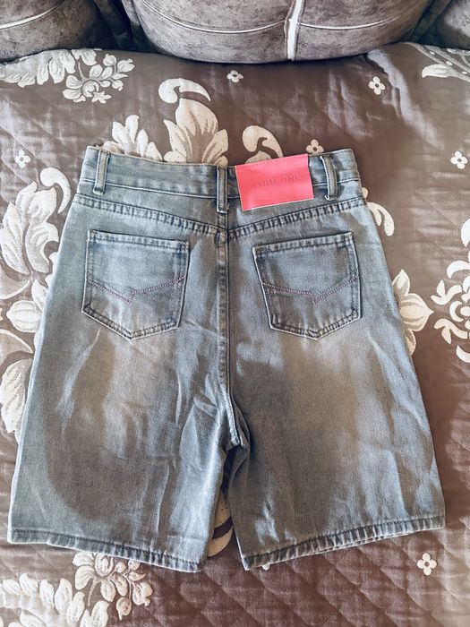 Продам джинсовые шорты размер М