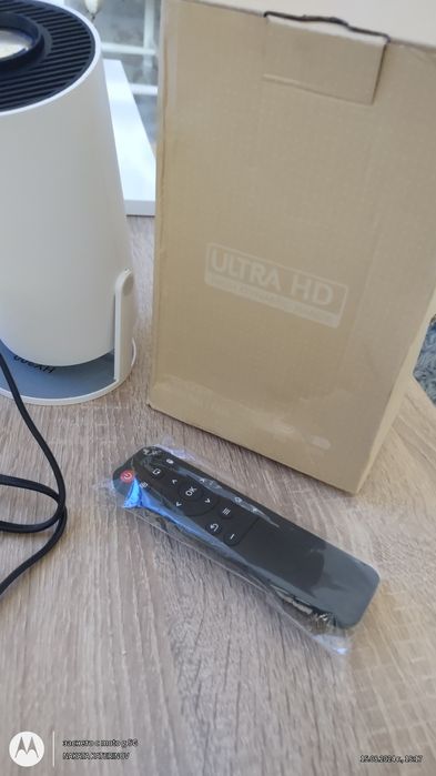 4K PROJECTOR Android  11