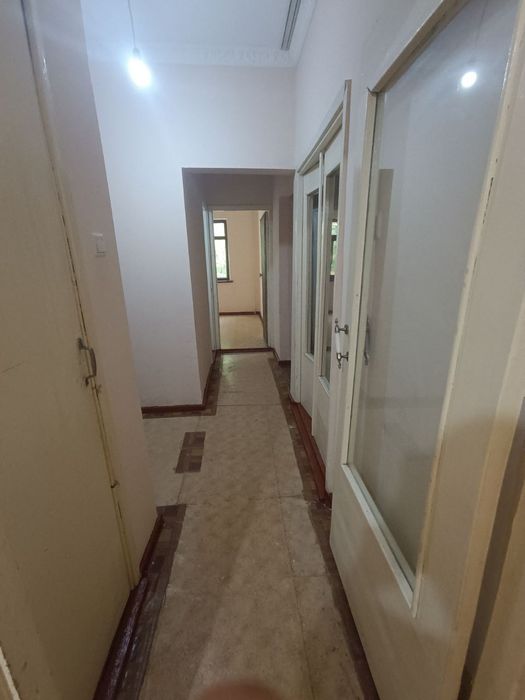 3мик мик 21 домда 32 кв 3-хонали 2-этаж сотилади