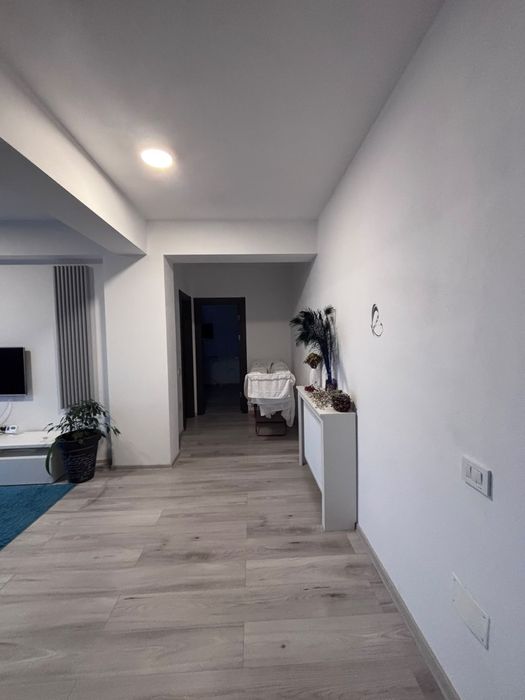 Inchiriez apartament 2 camere