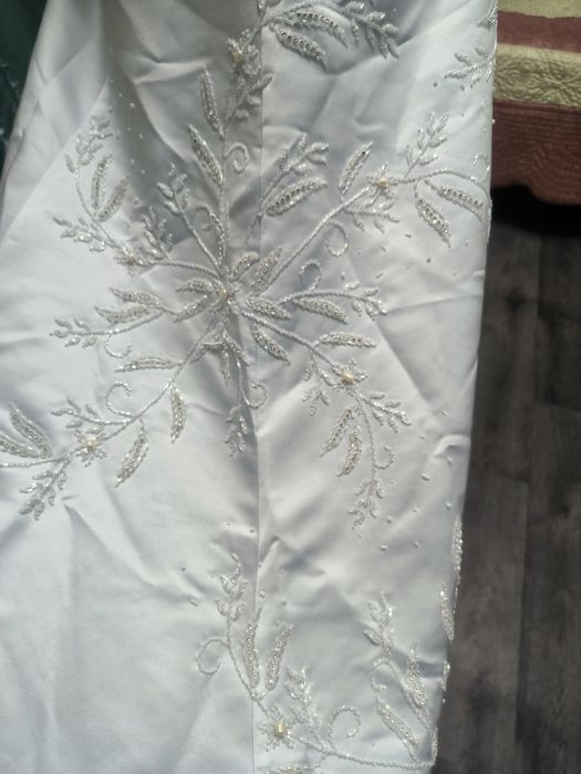 Свадебное платье продам