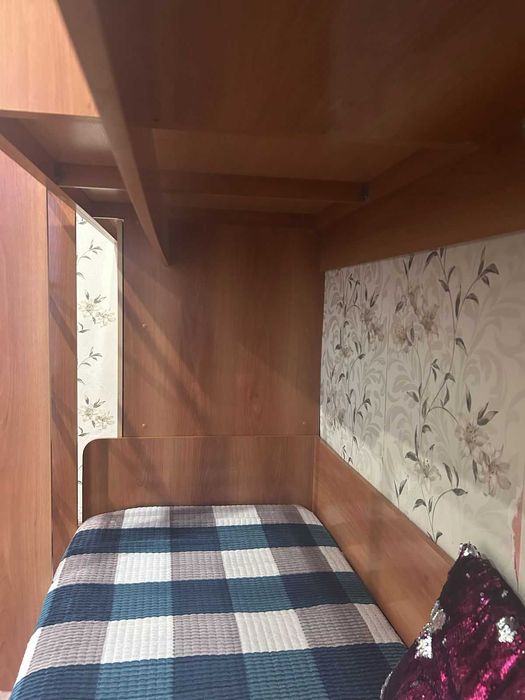 Продам двухъярусную кровать