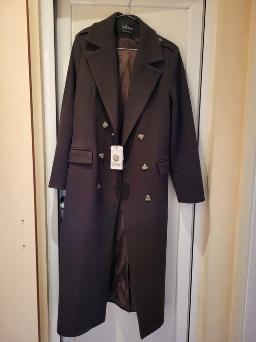 Дамско палто с етикет