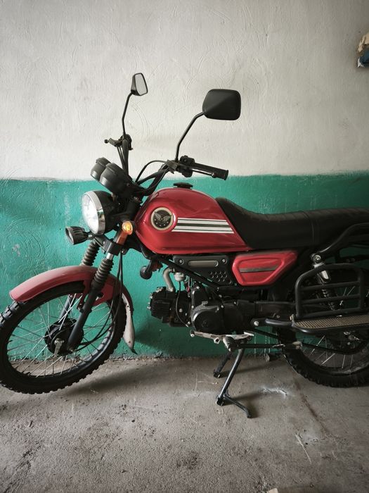 Продаеться мопед.