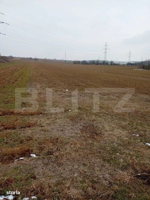 Teren intravilan, 811 mp, zona Jieni
