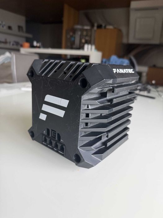 Fanatec CSL DD + McLaren GT3 V2 + CSL ELITE Pedals (КАТО НОВ)