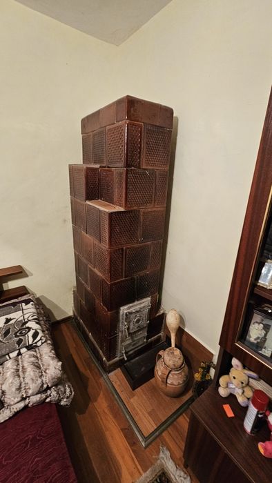 Vand mai multe tipuri de sobe