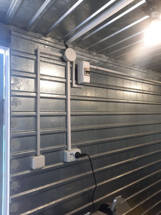 Продам перевозное помещение утеплённое.