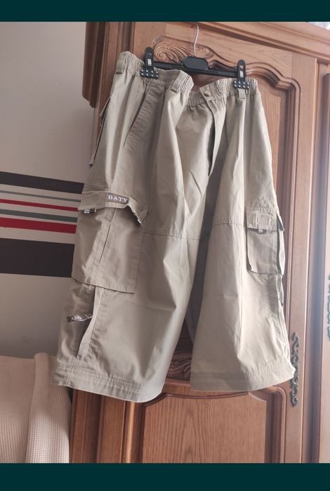 Pantaloni scurți pentru bărbați, modele diferite, mărimi diferite