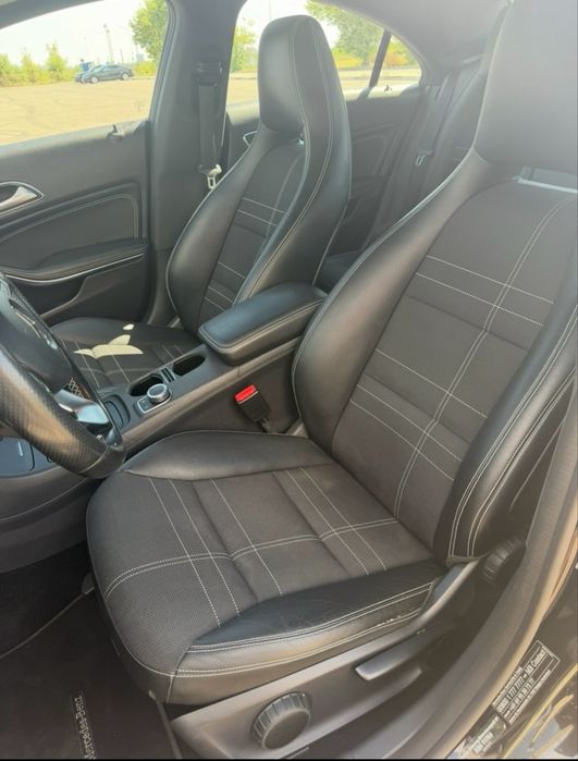 Mercedes-Benz CLA 220