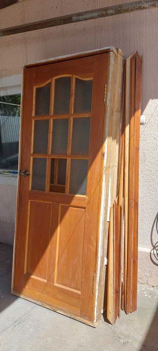 Двери межкомнатные 4 штуки