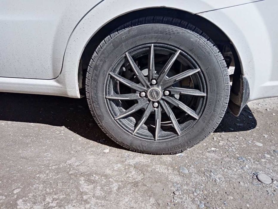 15 Размерли Сака диска. Нехия 3 автоватга қўйилган. Фақат дискани ўзи.