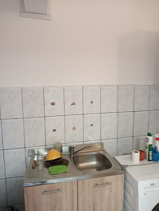 Garsonieră de vânzare