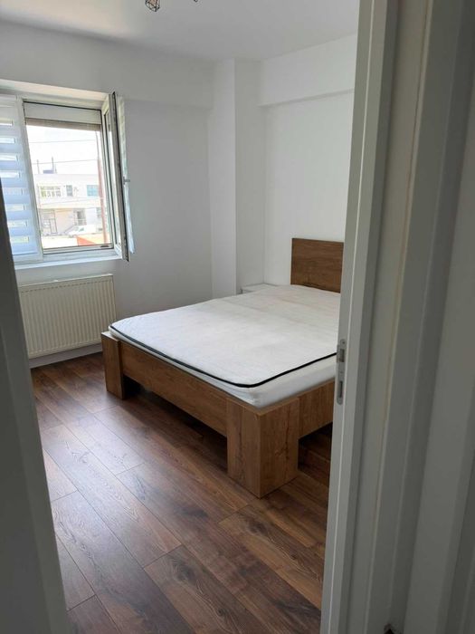 Inchiriez apartament