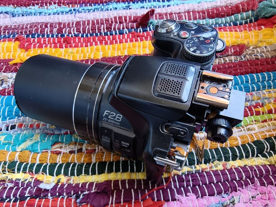 Panasonic Lumix FZ200 за части