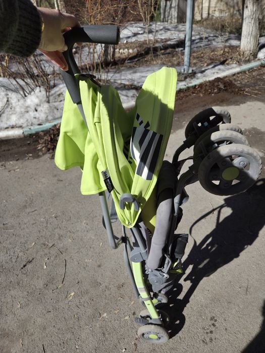 Коляска детская прогулочная