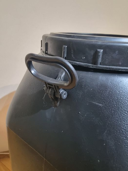 Бидони 60л. Двоен капак.