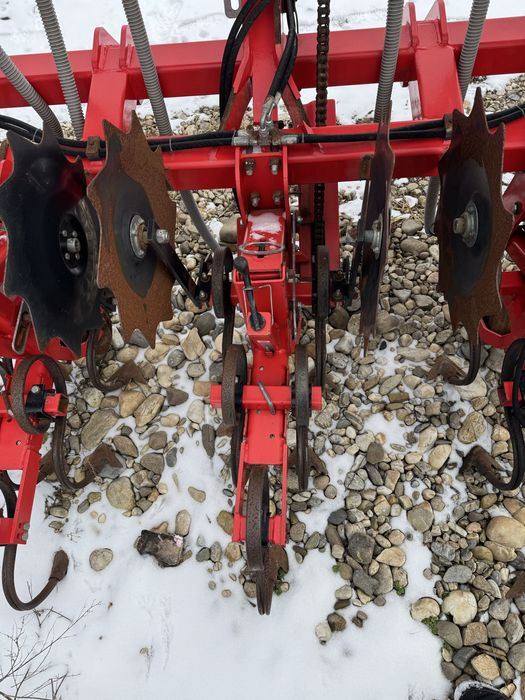Piese Prasitoare / Cultivator SIPTEC 7 sau 9 sectii cu rabatare hidraulica