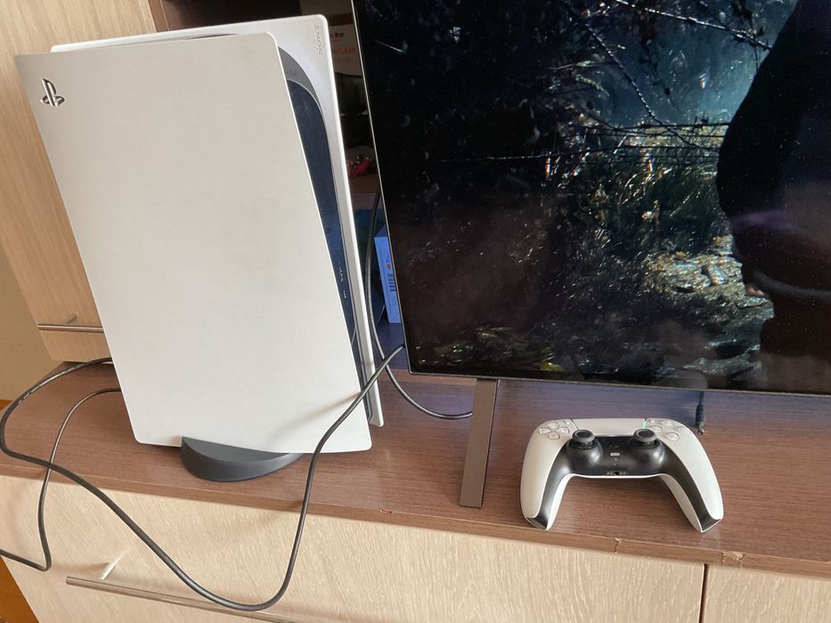 Playstation 5 с дисководом! без игр! без торга!