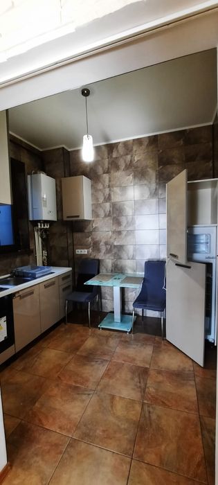 Apartament de vanzare mobilat si utilat