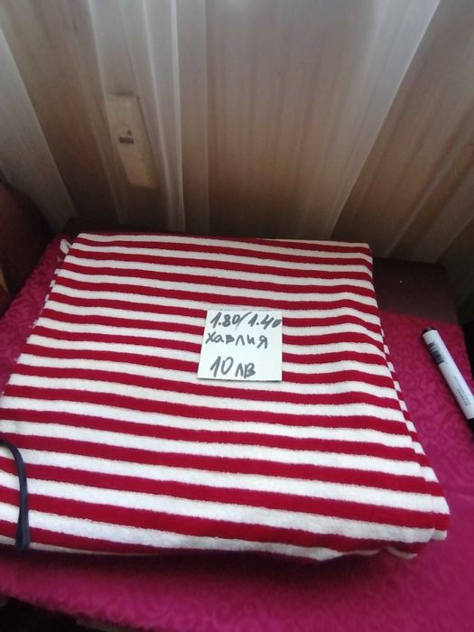 Комплект Покривки с мъниста, платове нови от соца