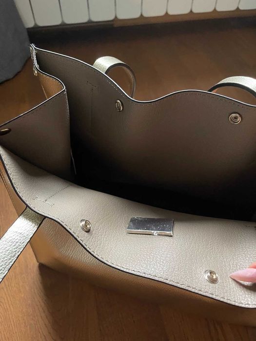 Дамска чанта Guess