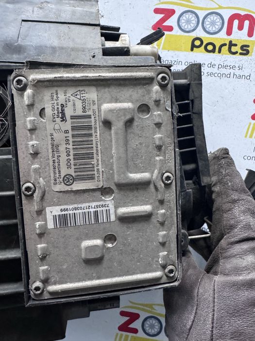 Far stanga bi xenon adaptiv avariat spart VW Passat B6 2005-2010