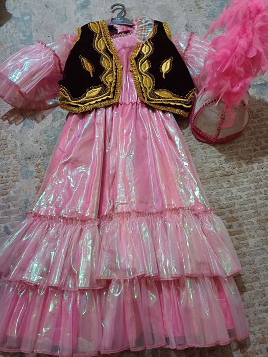 Продам платье для девочки