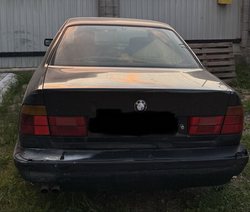 Продам машину BMW E34, МКПП