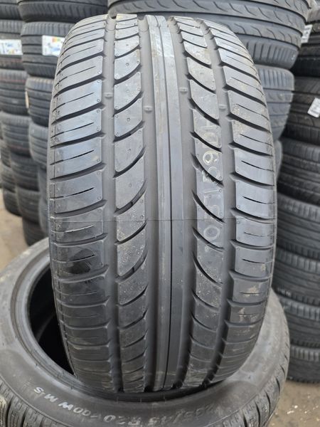 245/40/19 PIRELLI 4бр