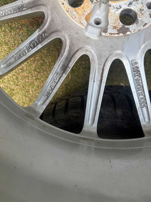 Roți R17 cu anvelope 205/55/R17 Pirelli iarnă