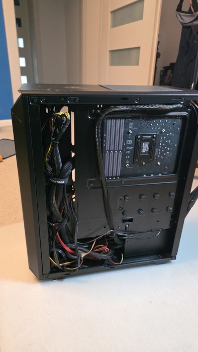 Unitate PC Gaming - i5-7500, GTX 1060 6GB, 16GB RAM, SSD 500GB + HDD 1TB, Wi-Fi,  Bluetooth