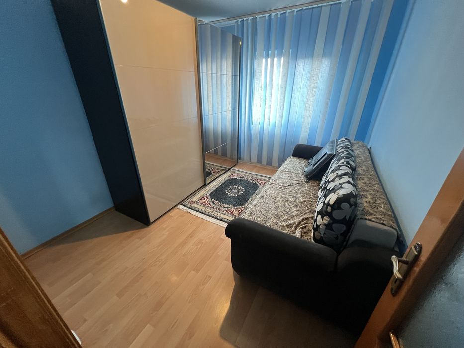 Vand Apartament 3 camere zona Buzaului