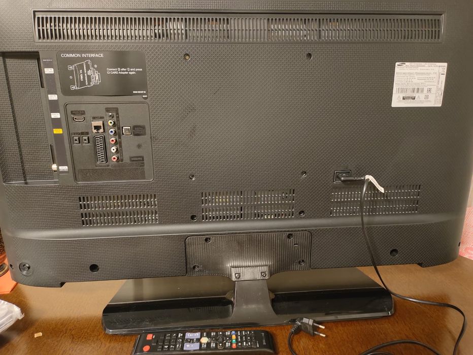 Samsung LED телевизор,  оригинал