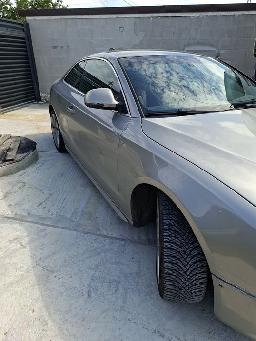 Vând sau schimb Audi a5 coupe