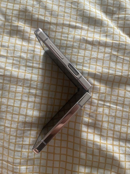 Samsung z flip 5