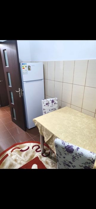 Închiriez apartament
