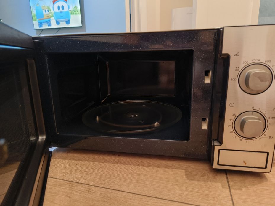 Микроволновая печь Samsung ME81MRTB/BW серебристый