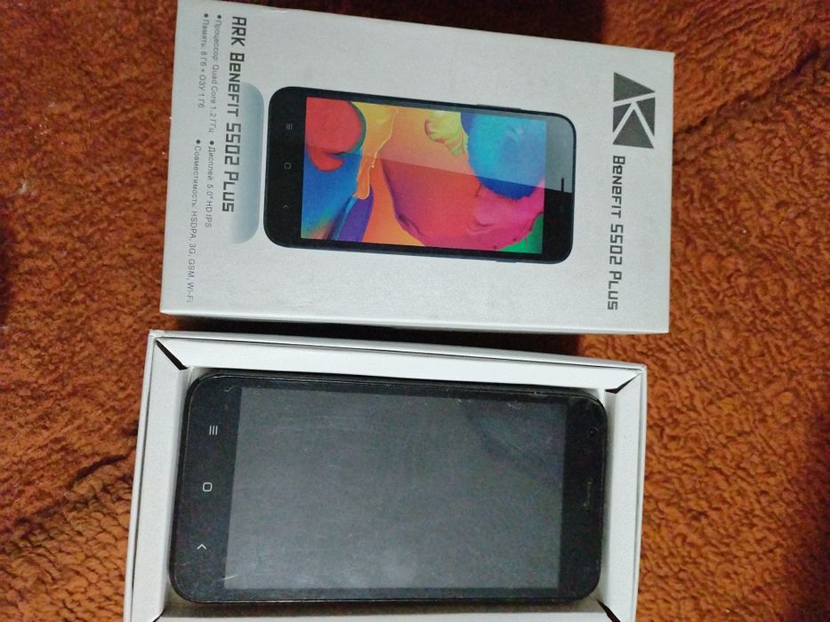 Продам мобильные телефоны