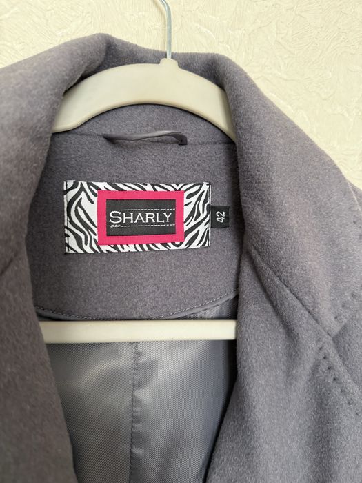 Продам платья, пальто