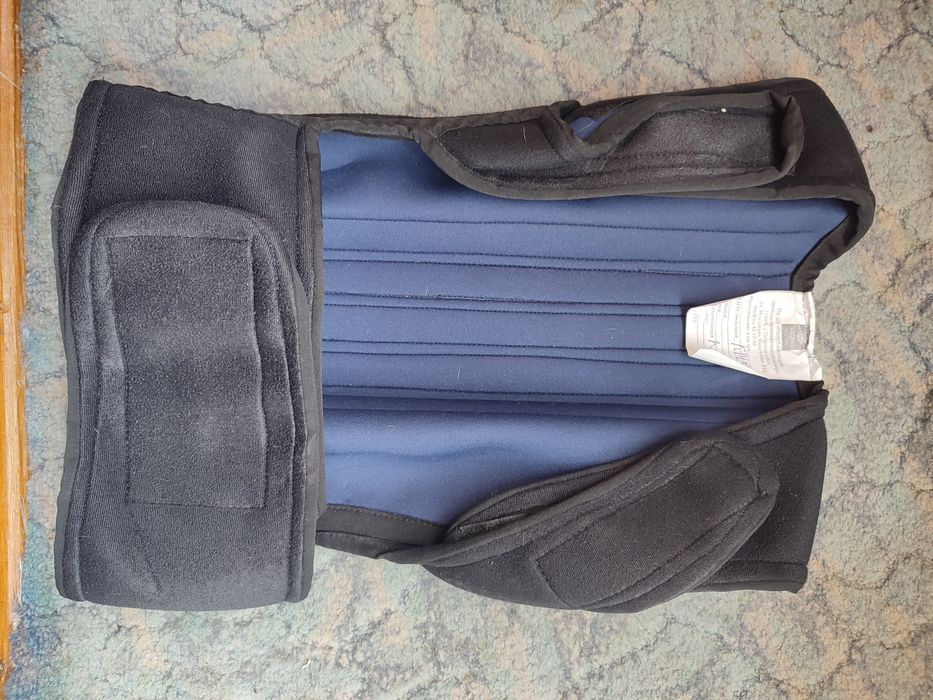 Корсет  новый черный