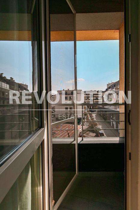 Тристаен апартамент в ж.к. Дианабад.